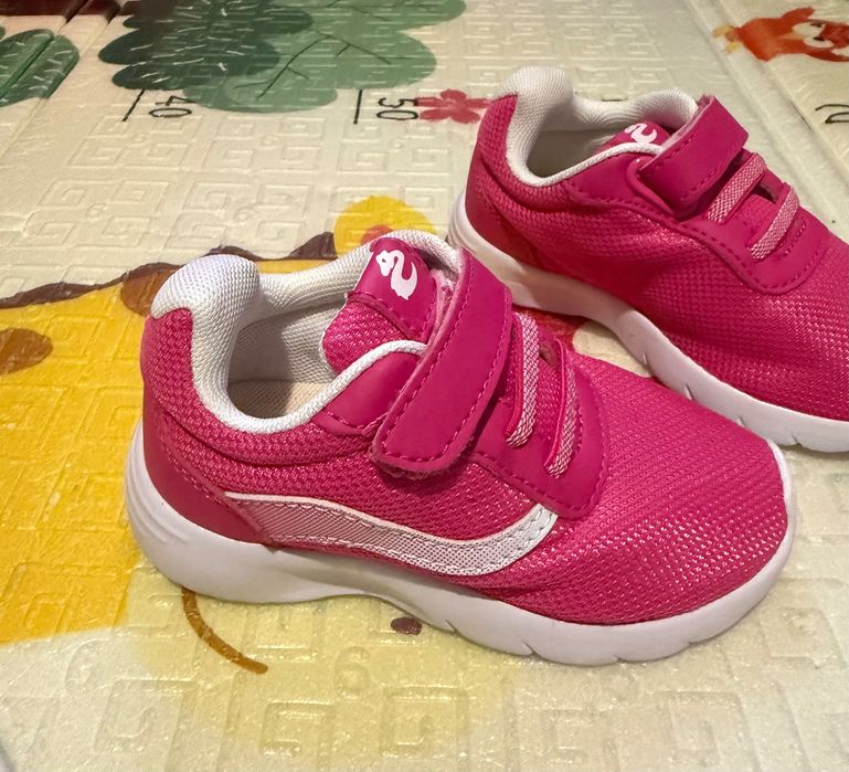 Кросівки дитячі 22 розмір