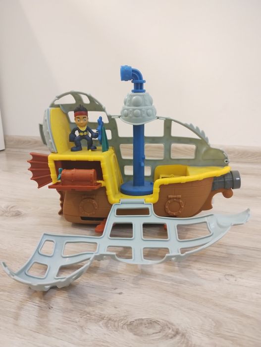 Wodny statek Fisher Price z figurką pirata Jaka z Nibylandii
