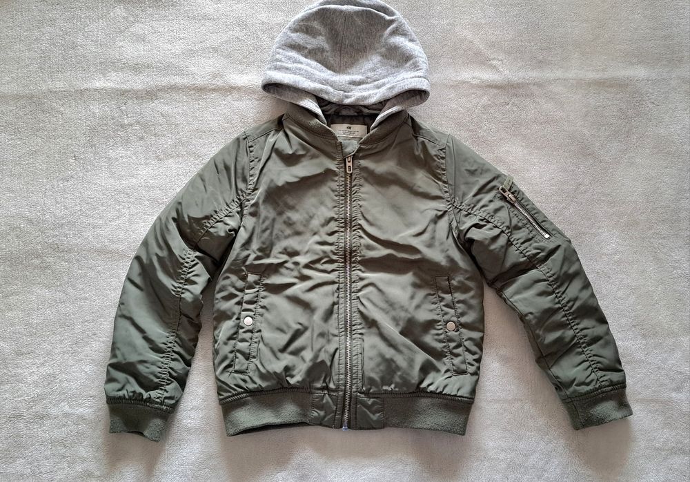 Kurtka przejściowa H&M r.122/128 + bluza