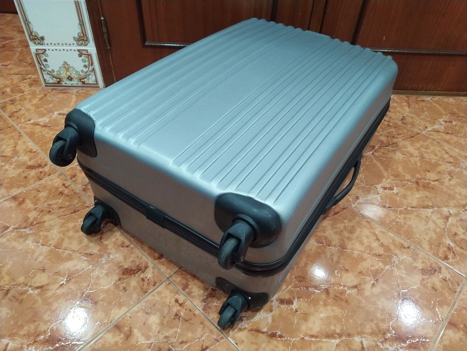 Mala malas de porão até 23 kg viagem casa quarto apartamento vivenda escritório gabinete carro.