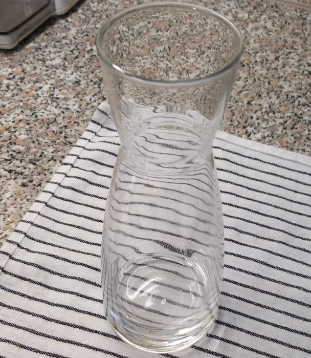 Decantador de vinho.