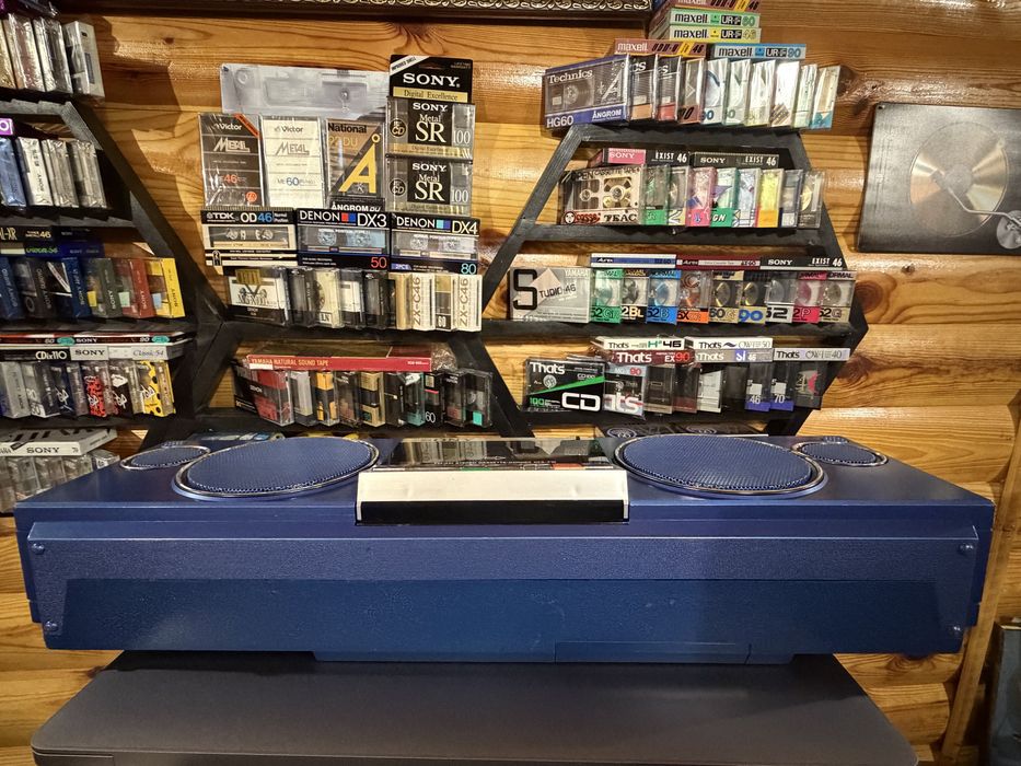 Продам магнитолу Sony CFS-F10