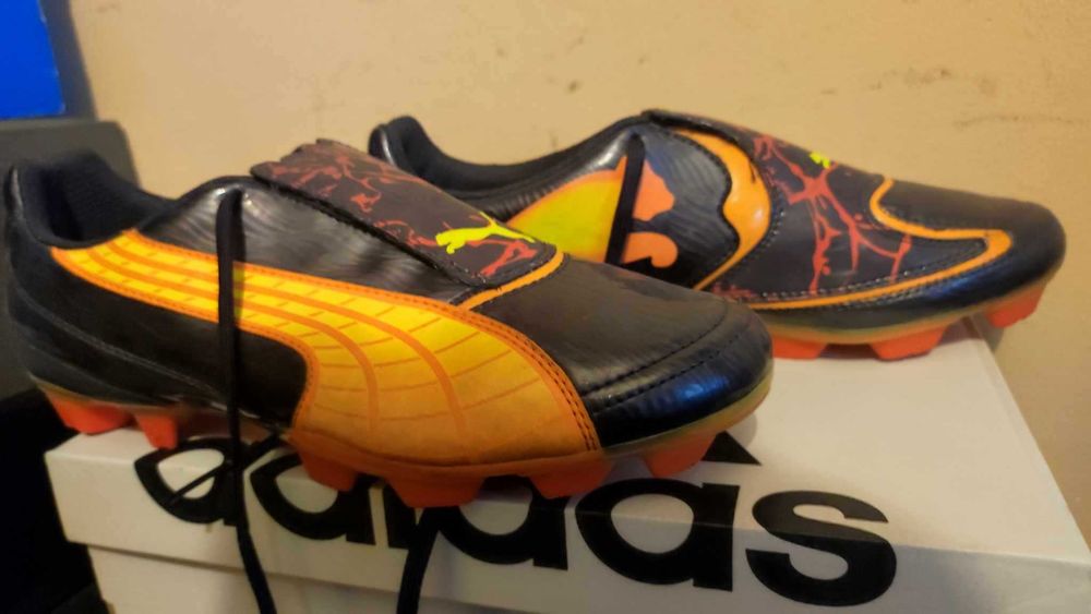 Korki męskie PUMA roz. 41 w bardzo dobrym stanie