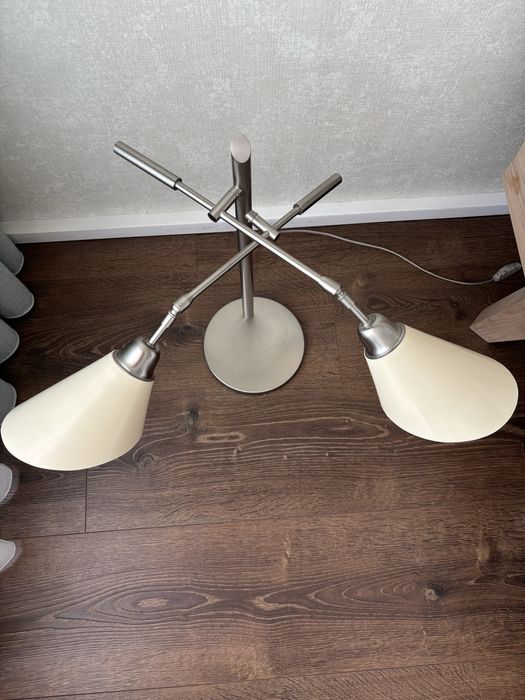 Par de Candeeiros de mesa de cabeceira.
