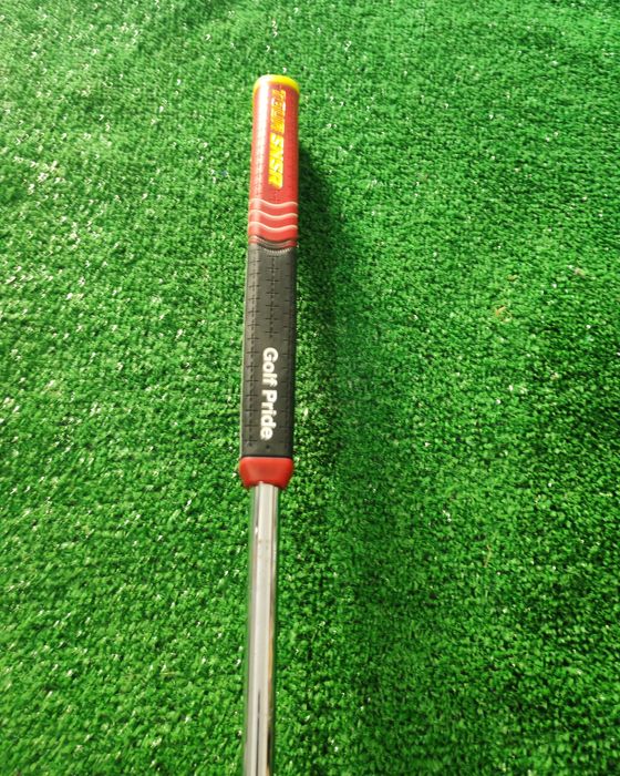 Putter Scotty Cameron Futura 33