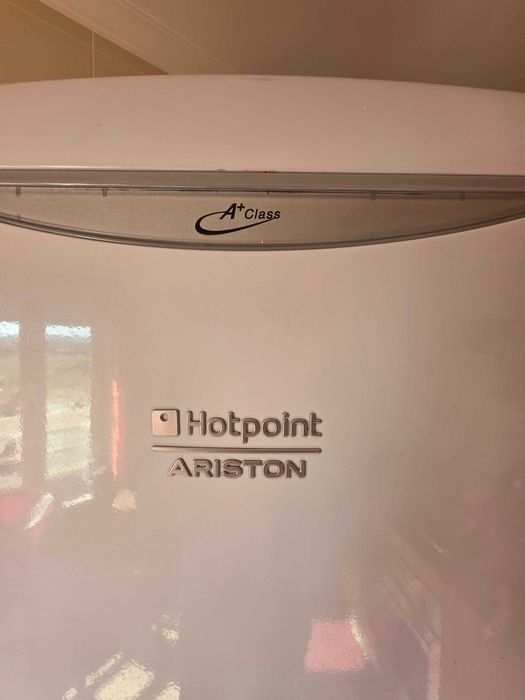 Frigorifico combinado Ariston Hotpoint - Class A+