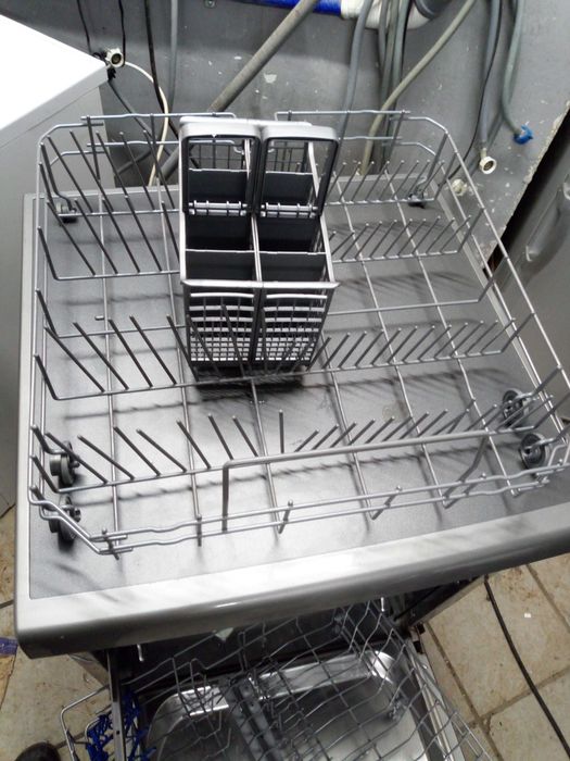 kosz dolny na naczynia do zmywarki Candy cdp1l39x