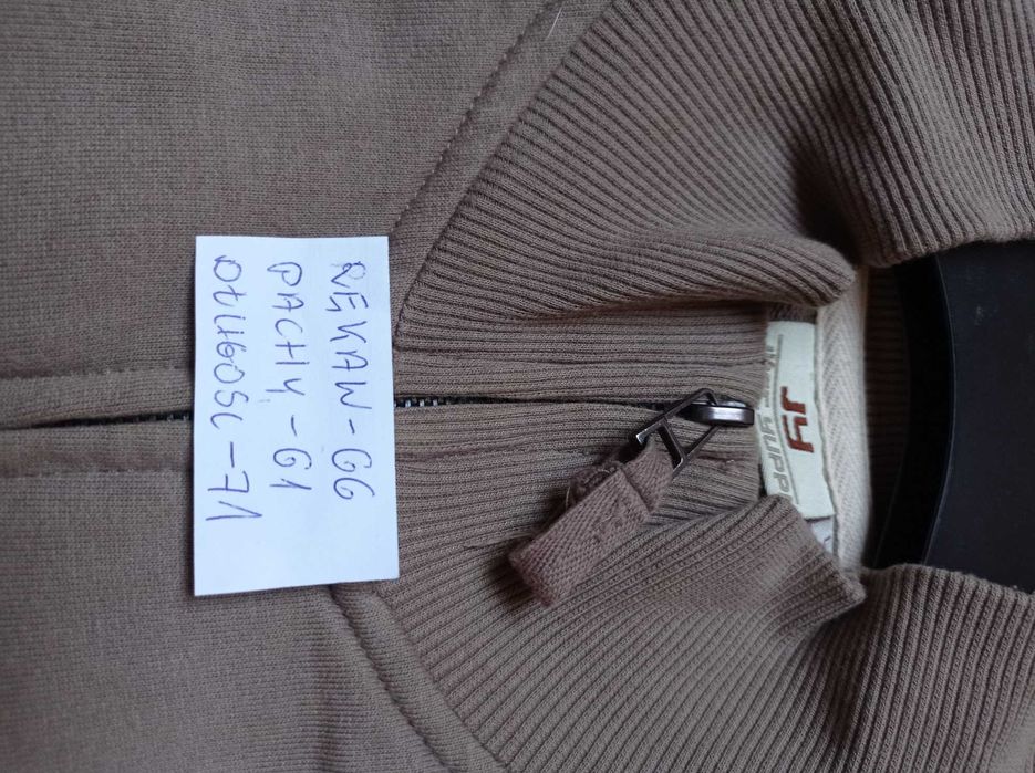 Bluza męska z  dzianiny.