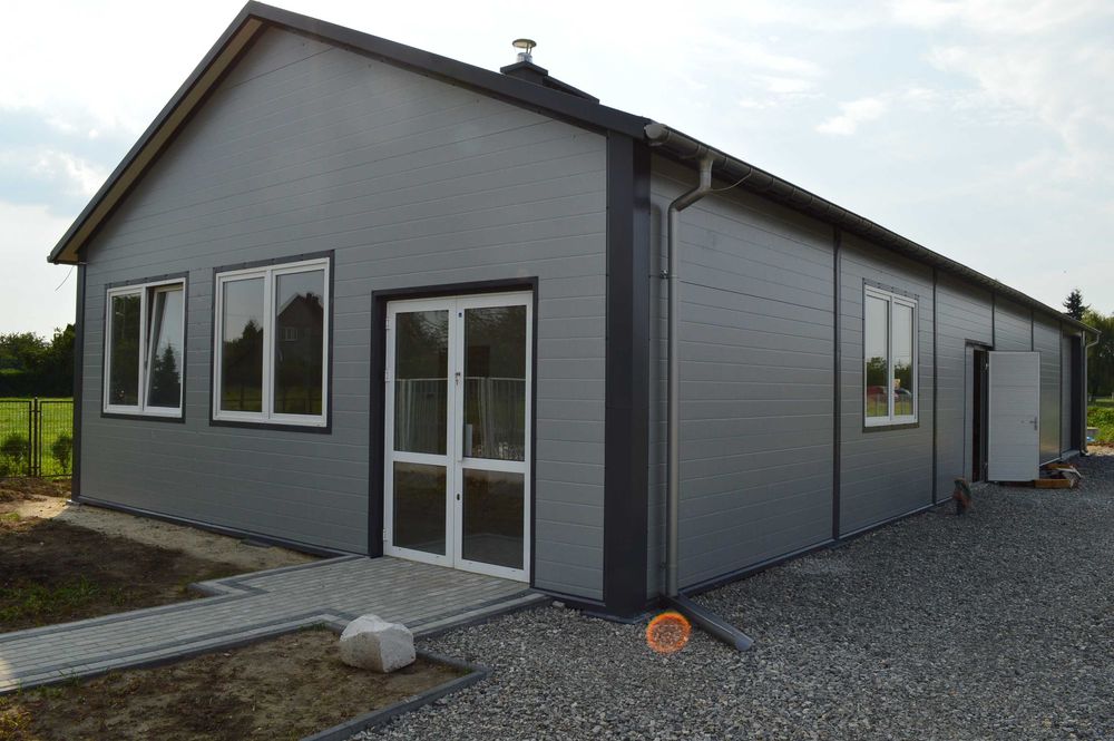 Garaż ocieplany z płyty pir wiata budynek gospodarczy magazyn hala