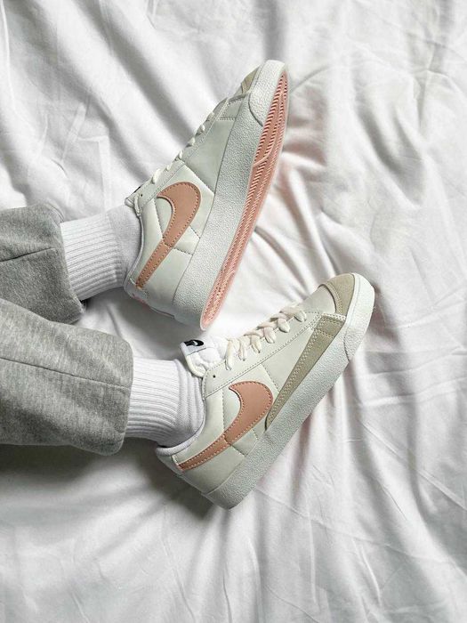 Кросівки Nike Blazer Low White/Pink Swoosh premium | Кроссовки Найк жіночі