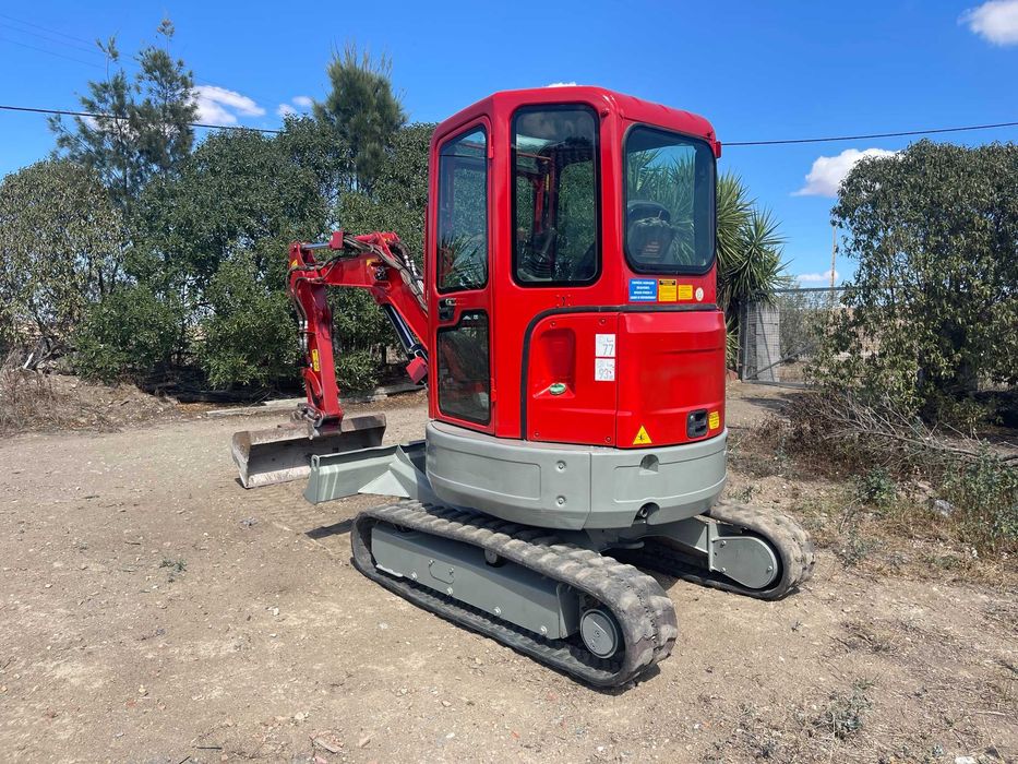 Bobcat E25 -2.5T, 2013  c/4000h - 3 baldes - Cert. conformidade.. CE