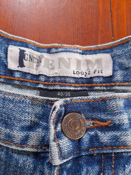 Продам джинси нові