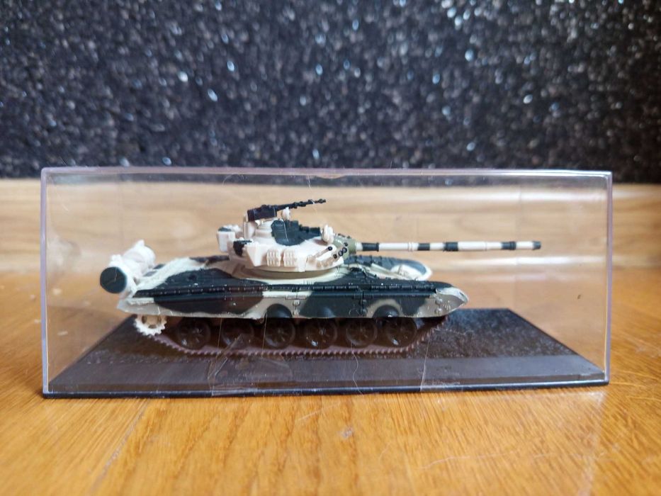 Model kolekcjonerski T-72M1 - 1981