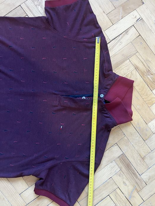 Продам теніску Tommy Hilfiger