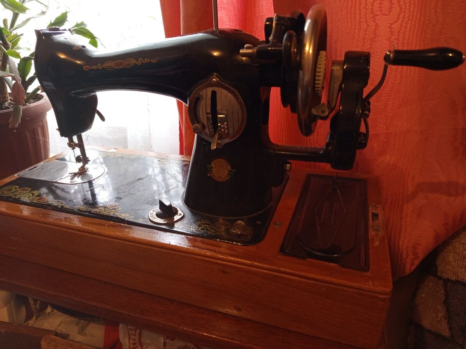 Продам машинку Чайка