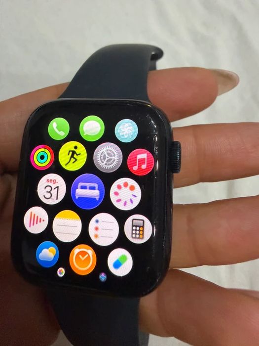 Apple Watch Série 8 com Carregador, Caixa e Pulseiras