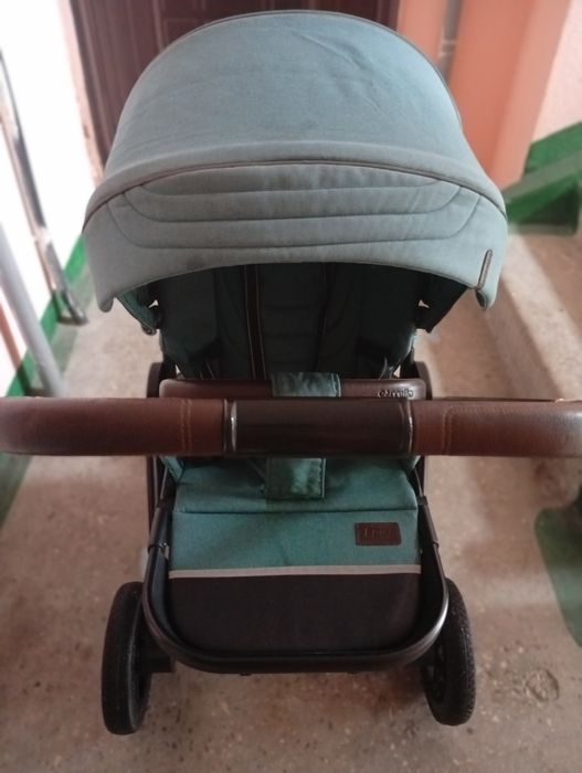 Продам коляску carrello epica