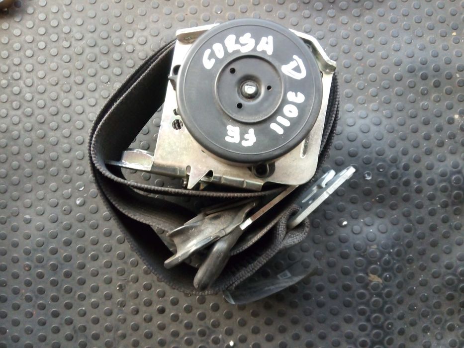 Cinto frente esquerdo OPEL Corsa D