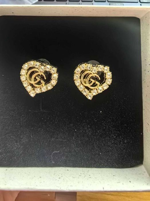 Kolczyki GUCCI w kształcie serca z podwójnym G