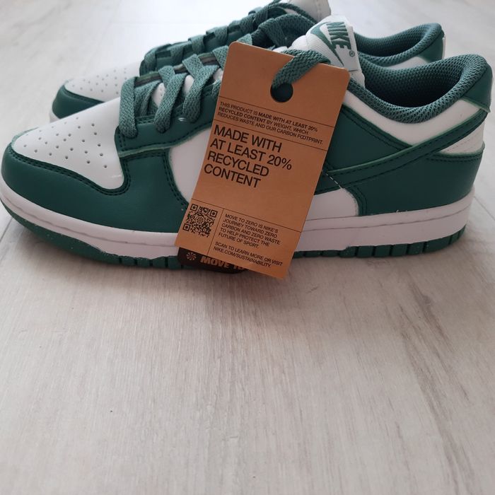 Оригінальні жіночі кросівки NIKE DUNK LOW WHITE/GREEN DD1873-107