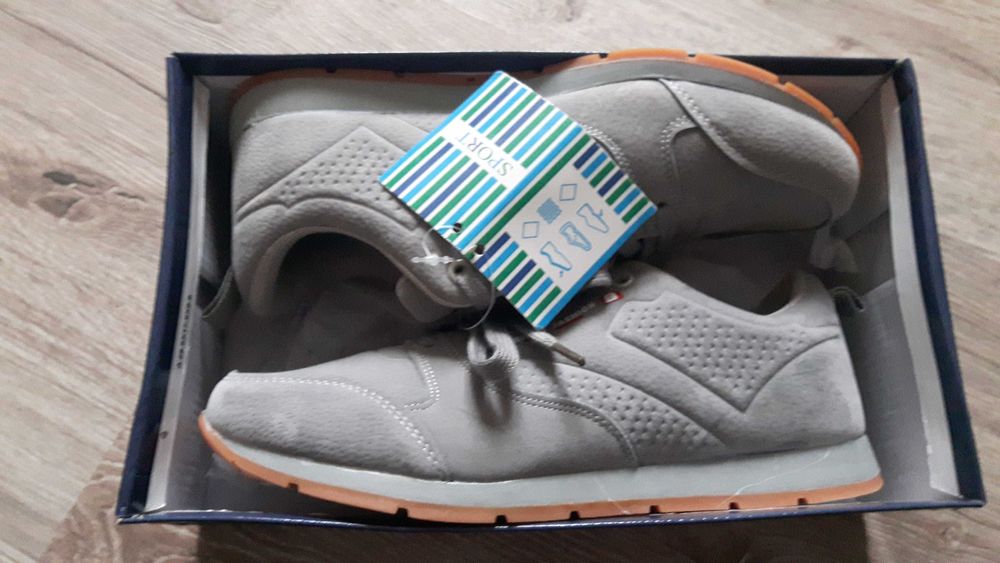 Buty sportowe-adidasy