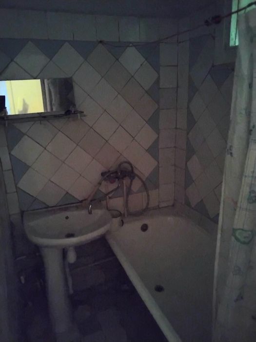 М.Холодная Гора, продам 2ух комн.кварт.,Залютино