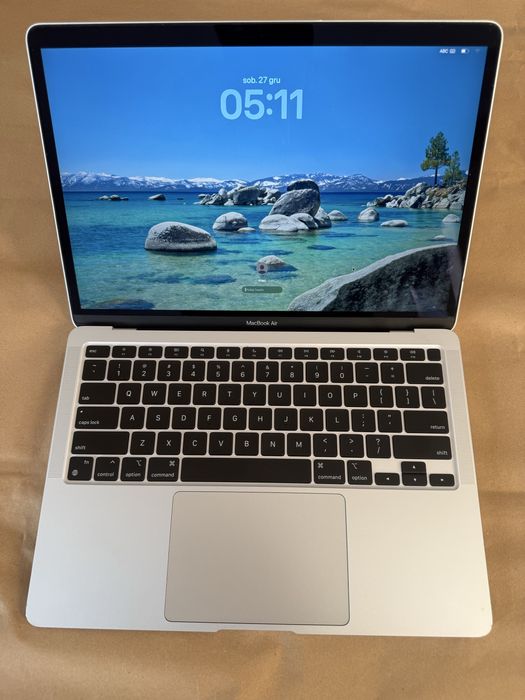 Sprzedaje Macbook Air M1
