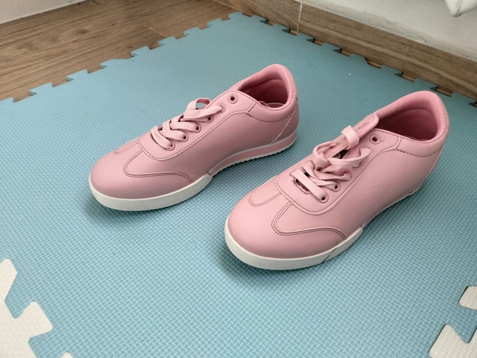 Różowe buty sportowe damskie Vices nowe rozmiar 38