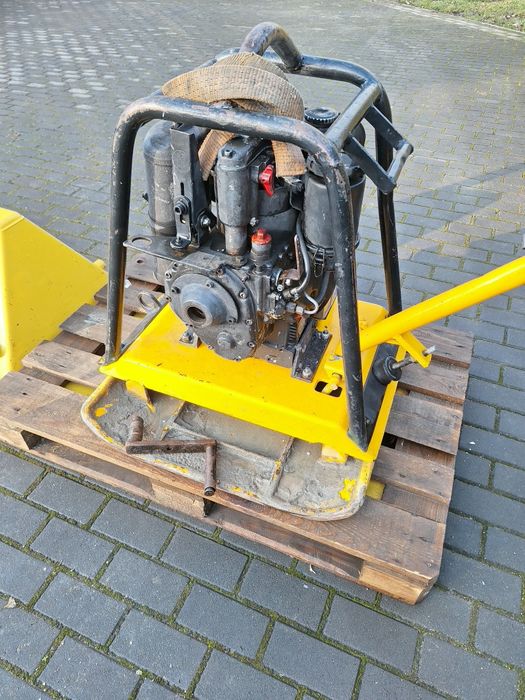 Zagęszczarka  WACKER  200kg +młot spalinowy