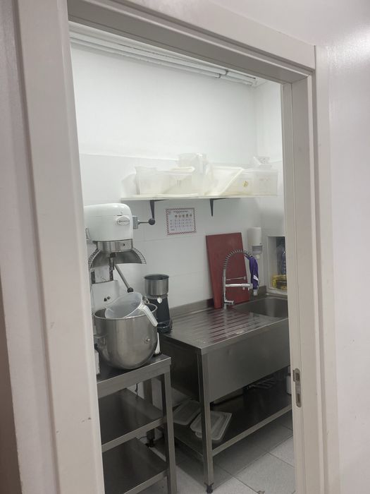 85.000€ | Estabelecimento trespasse 226 m2 - Lisboa | Benfica