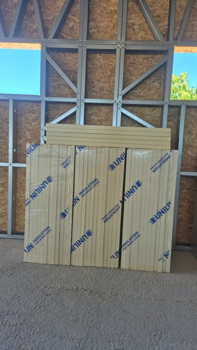 Placas de PIR UNILIN UTHERM ROOF L 80mm e 40mm (Sobras de Obra)