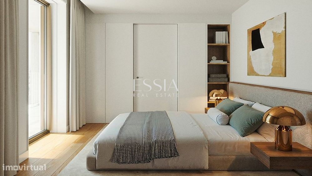 Apartamento T1+1 com Varanda no Fernão Magalhães 127