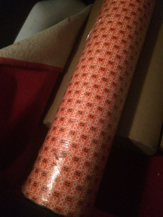 Papel embrulho barato