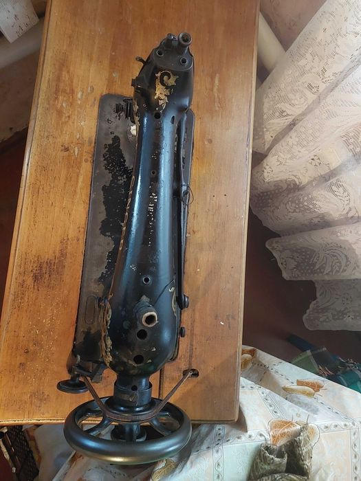 Продам швейну машину SINGER