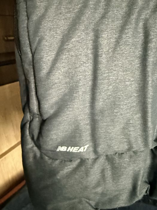 Спортивна куртка New Balance