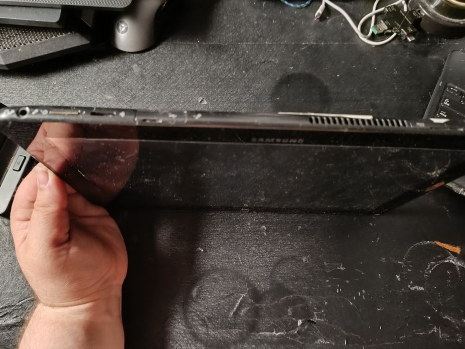 Samsung xe700t1c (3G, док станція, клавіатура, стилус)