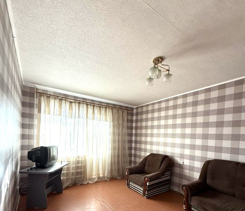 Оренда 1 кімн кв в центрі 129 го кварталу!