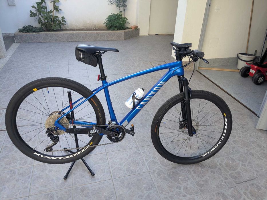 Bicicleta Canyon 27.5 Full Carbono – Tamanho M – Estado Como Nova