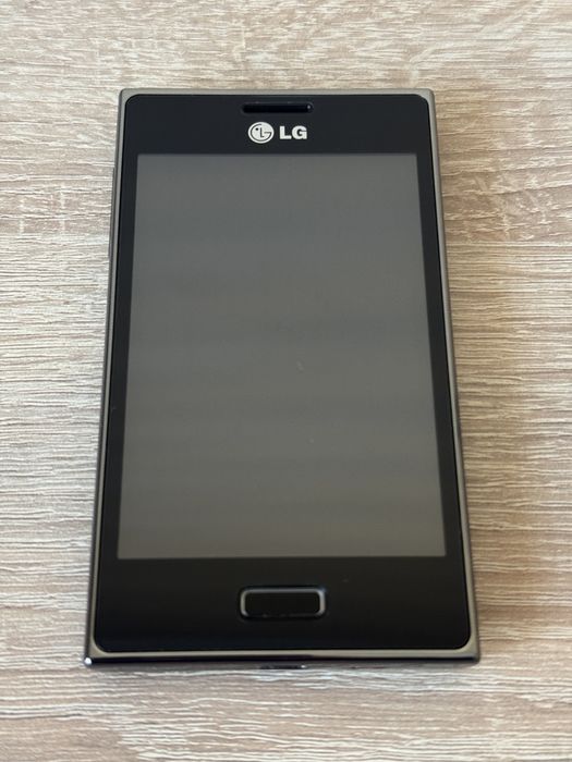 Telefon LG E610 stan BDB - Chorzów