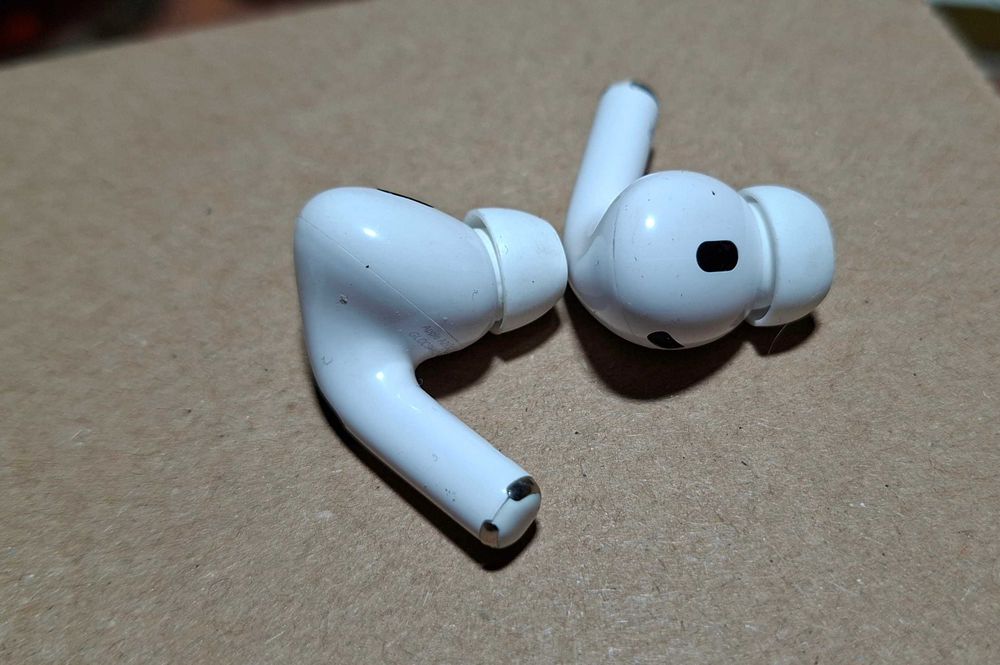 Słuchawki bezprzewodowe dokanałowe typu Apple