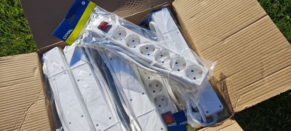 50 sztuk przedłużaczy nowe Schuko