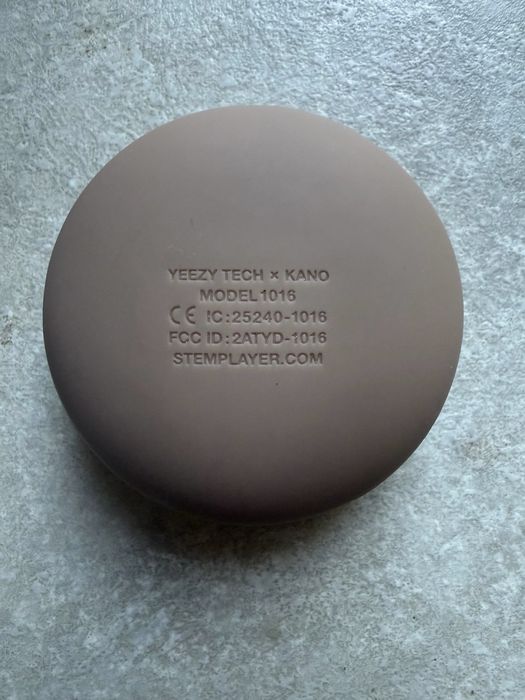 Kanye West Stem Player – The Original Pocket Mixer (nowy)