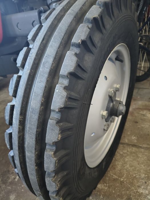 Opona 12/4 32  do MF 255