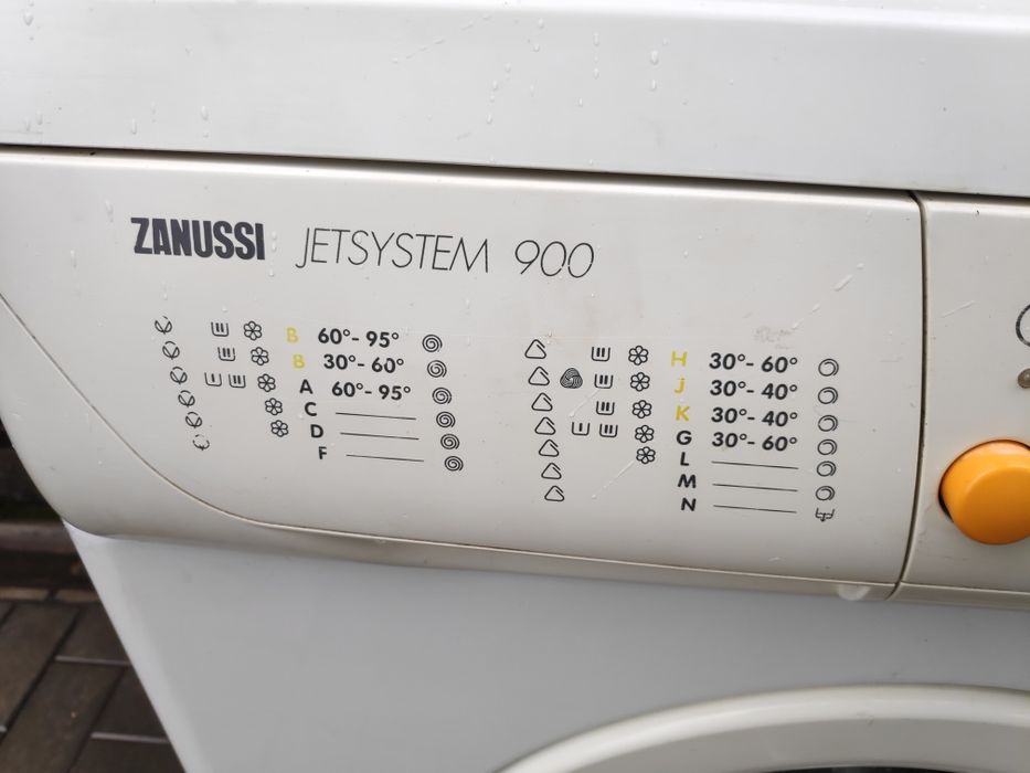 Стиральная машина Zanussi 5кг Пральна машина