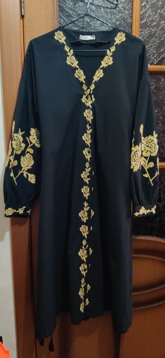 Вишиванка, жіноча сукня