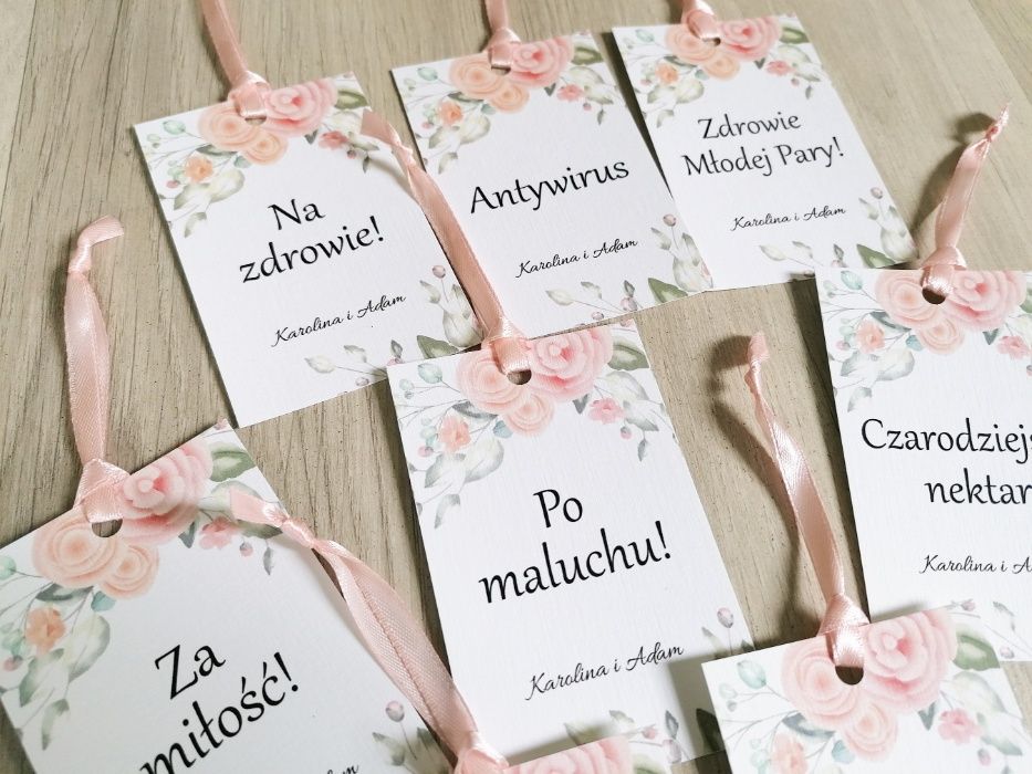 Zawieszki na alkohol w pudrowe różyczki