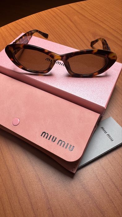 Oculos de Sol Miu Miu