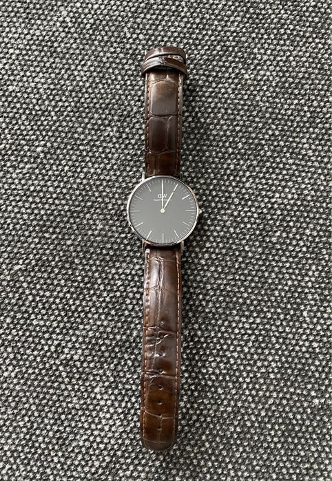 Daniel Wellington zegarek skórzany pasek brąz