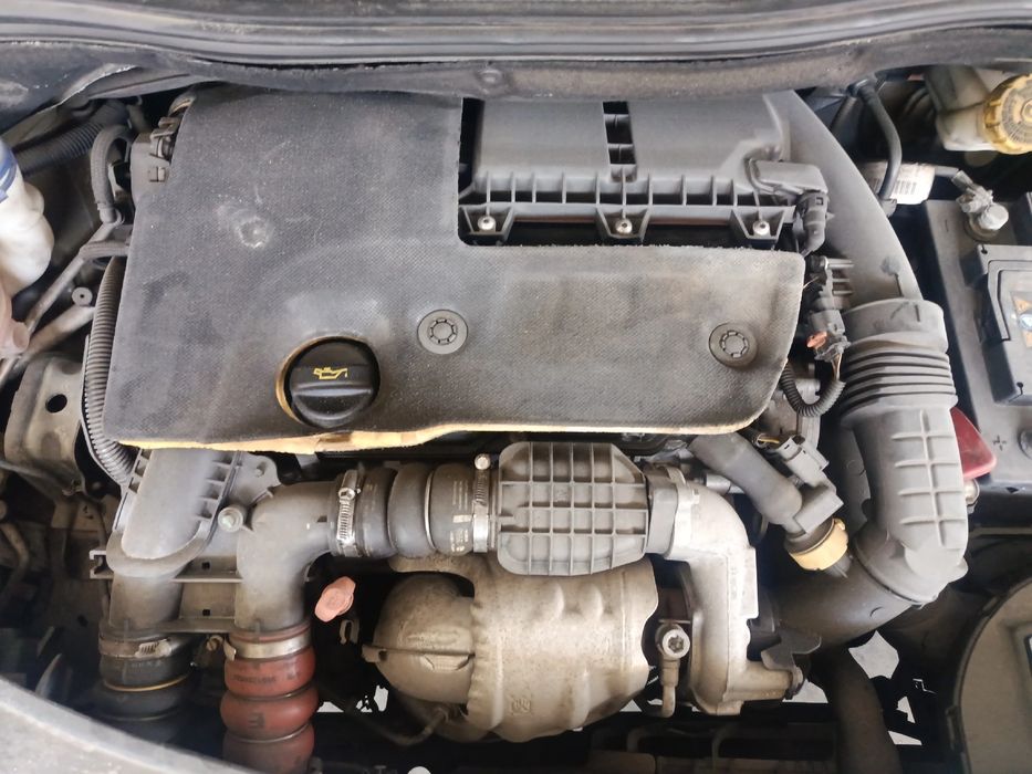 Motor completo PEUGEOT 208
