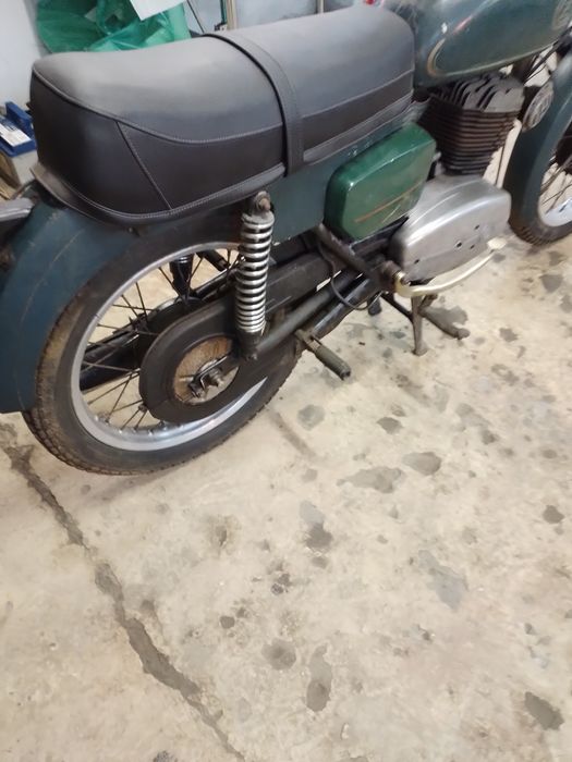 Mota marca Java CZ 477 171 cm3